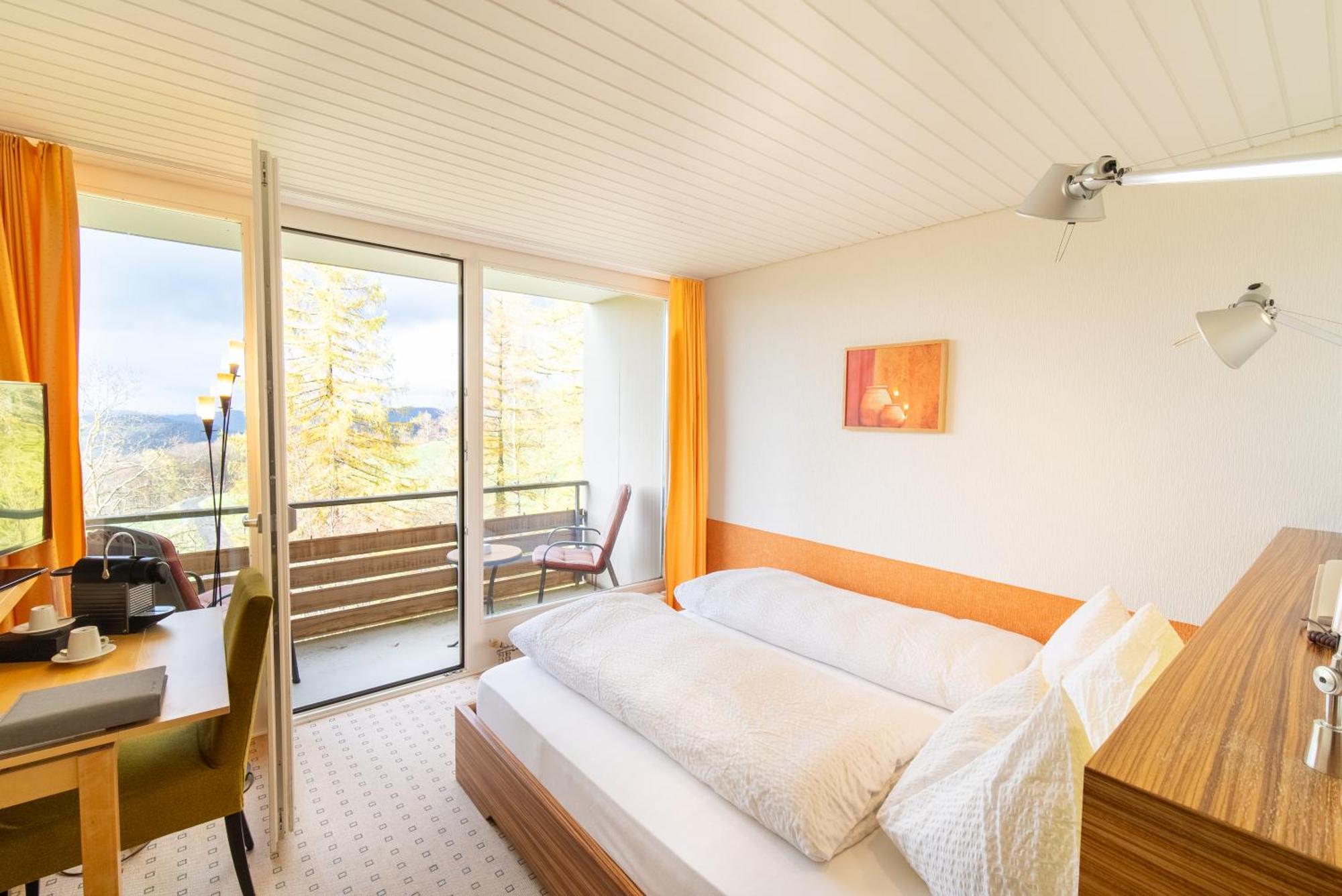 Hotel Bad Ramsach Laufelfingen ภายนอก รูปภาพ