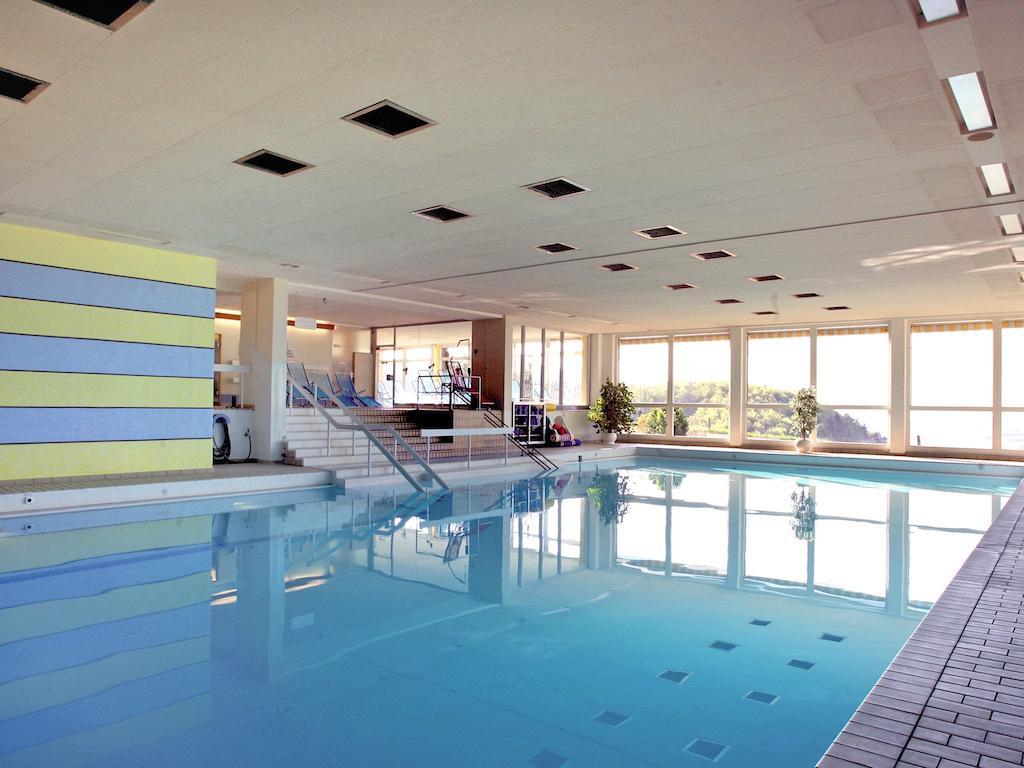 Hotel Bad Ramsach Laufelfingen ภายนอก รูปภาพ