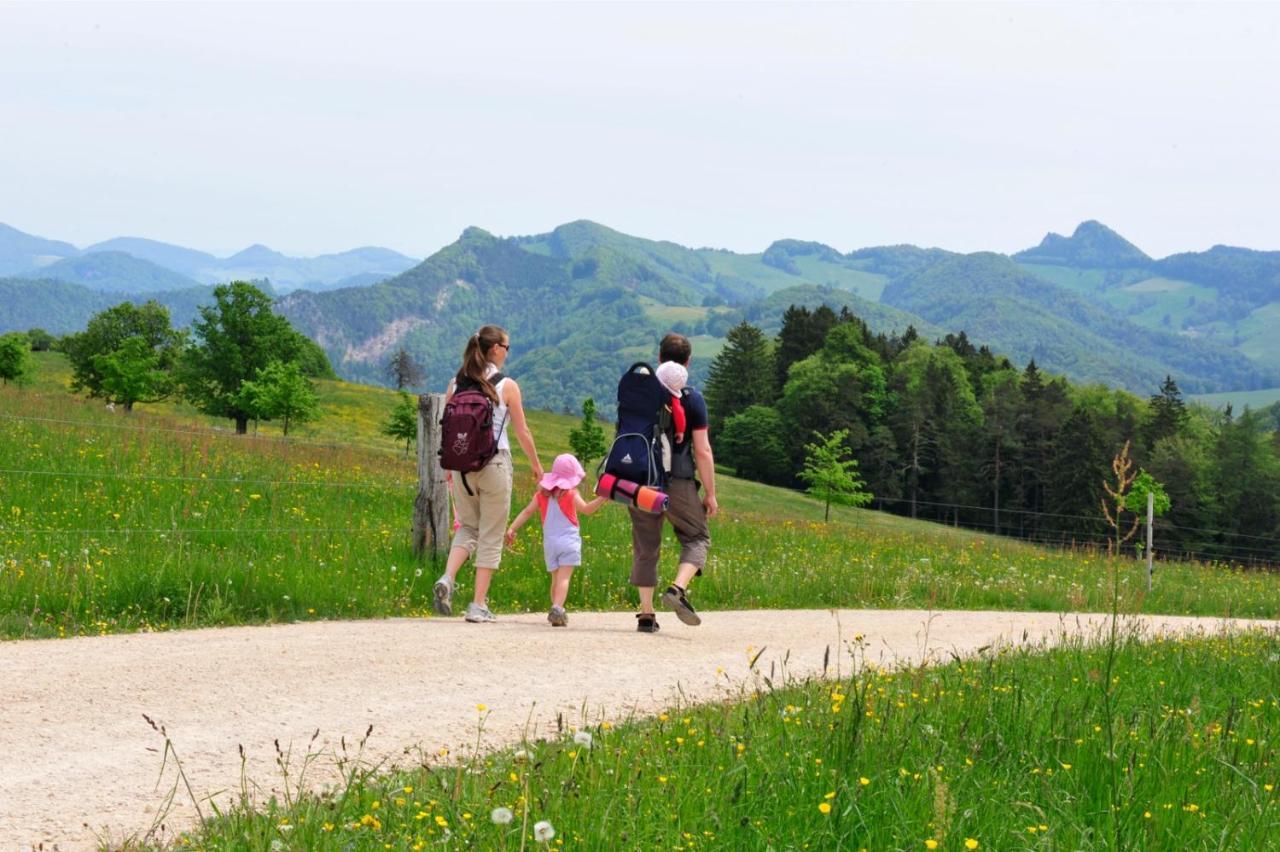 Hotel Bad Ramsach Laufelfingen ภายนอก รูปภาพ